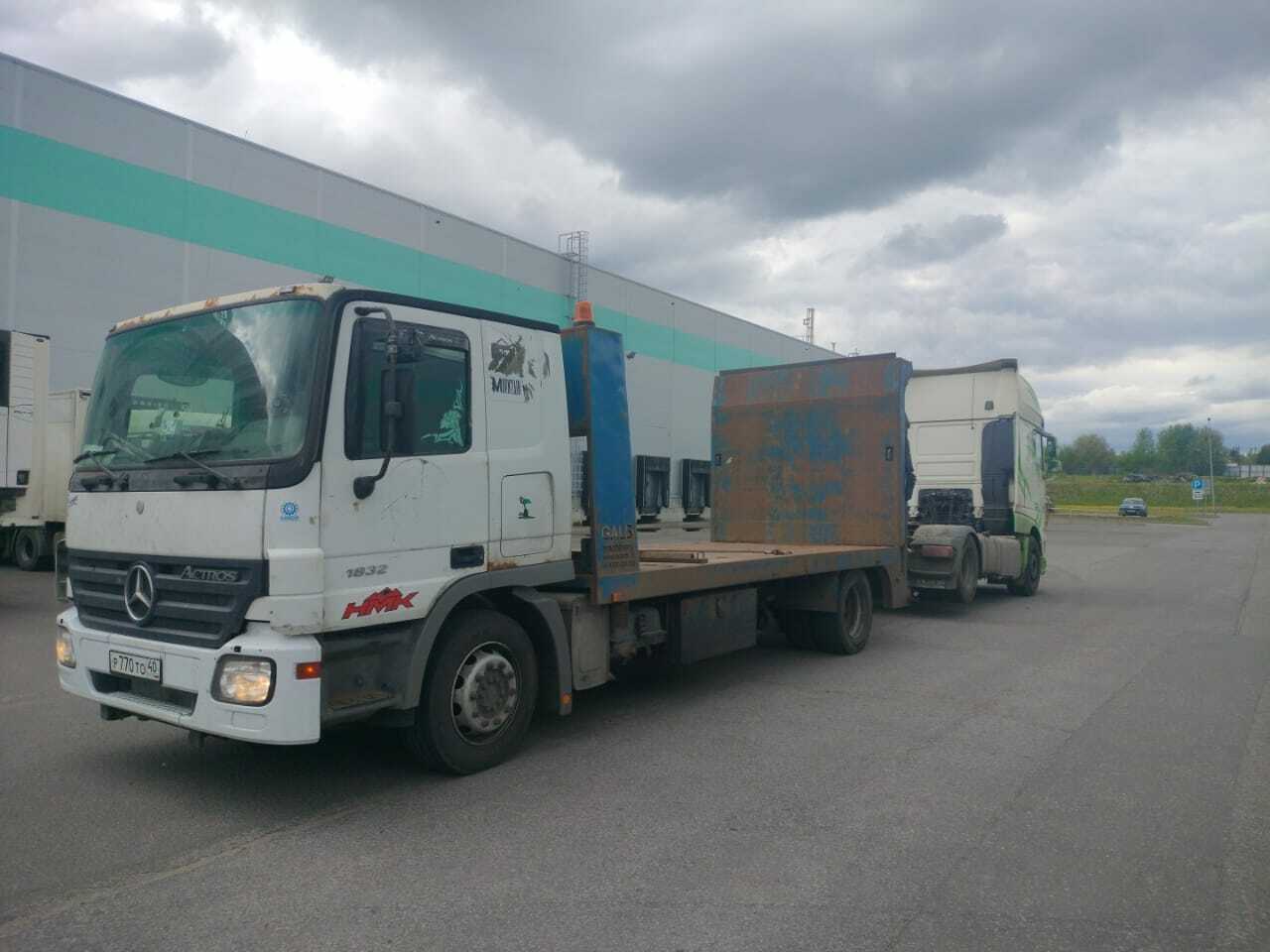 <span style="font-weight: bold;">Грузовой эвакуатор Мерседес Актрос </span><br>
